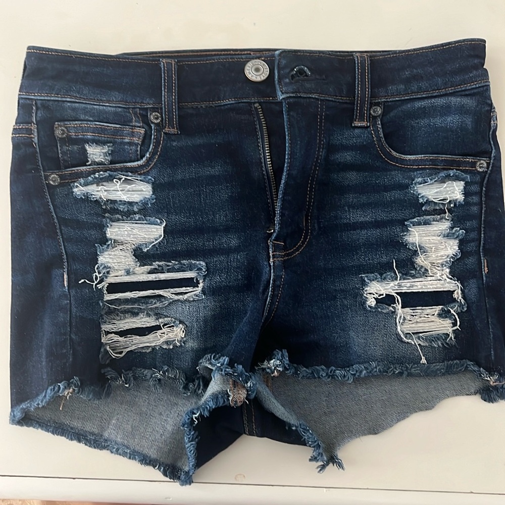 Cute AE shorts *used